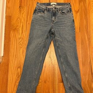 Abercrombie curve love size 28
